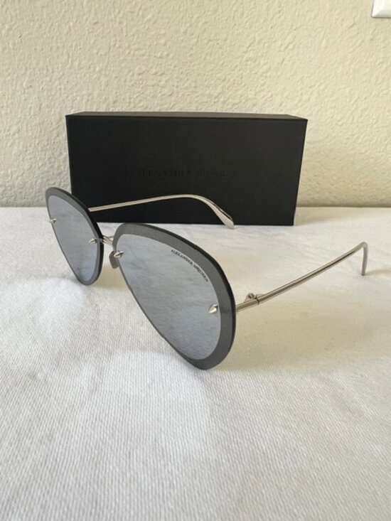 Alexander McQueen AM0120SA 002 Womens Sumglasses Gary Black And Silver main image 7